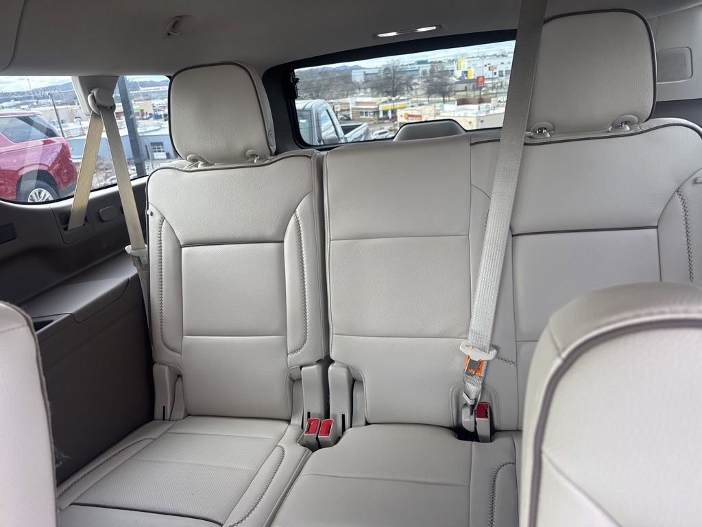 Used 2023 GMC Yukon XL Denali image 14