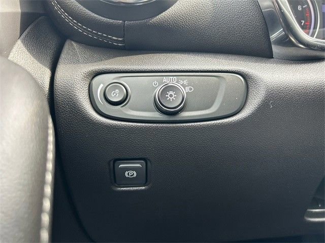 Used 2023 Chevrolet Blazer LT w/ Driver Confidence Package image 21