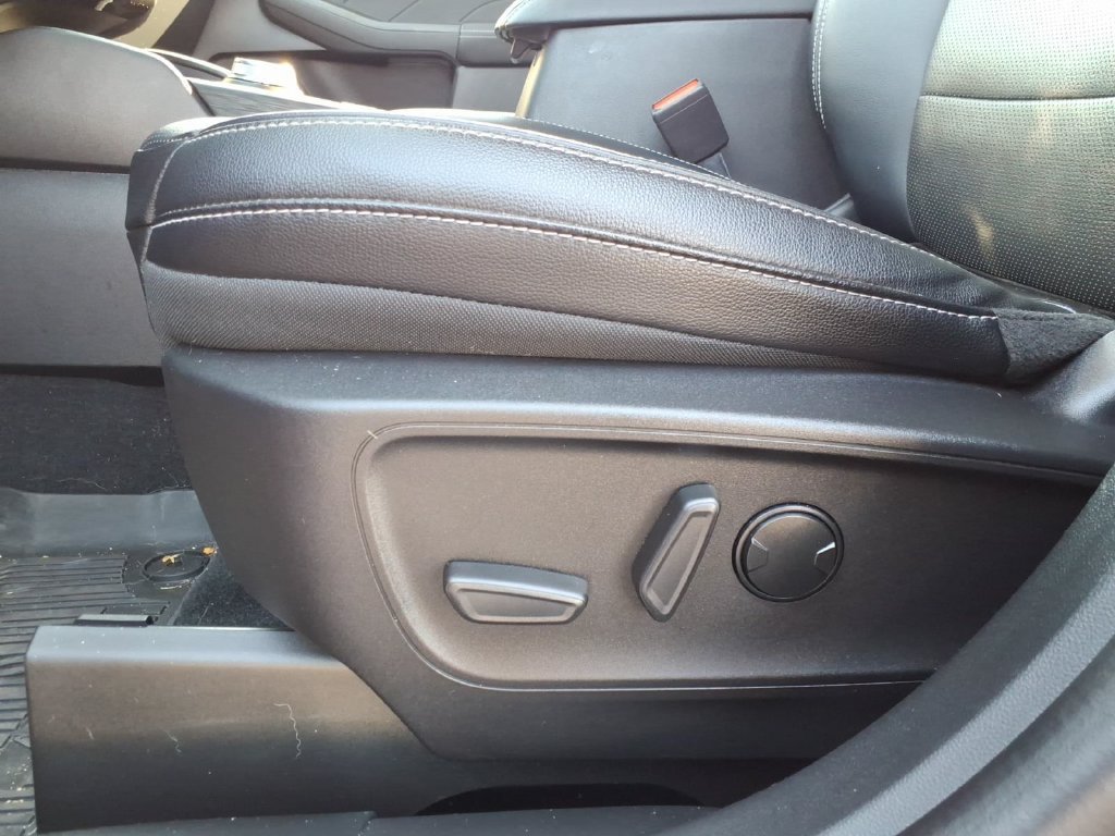 Used 2022 Ford Escape SEL AWD/4WD image 16