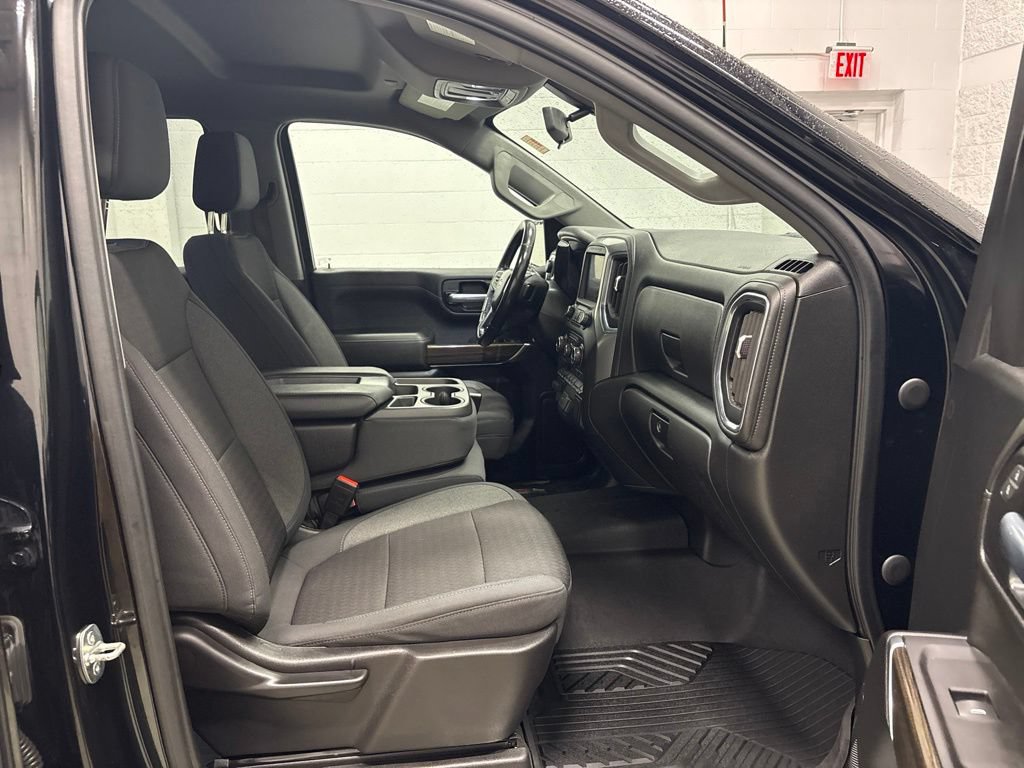 Used 2021 Chevrolet Silverado 1500 LT AWD/4WD image 37