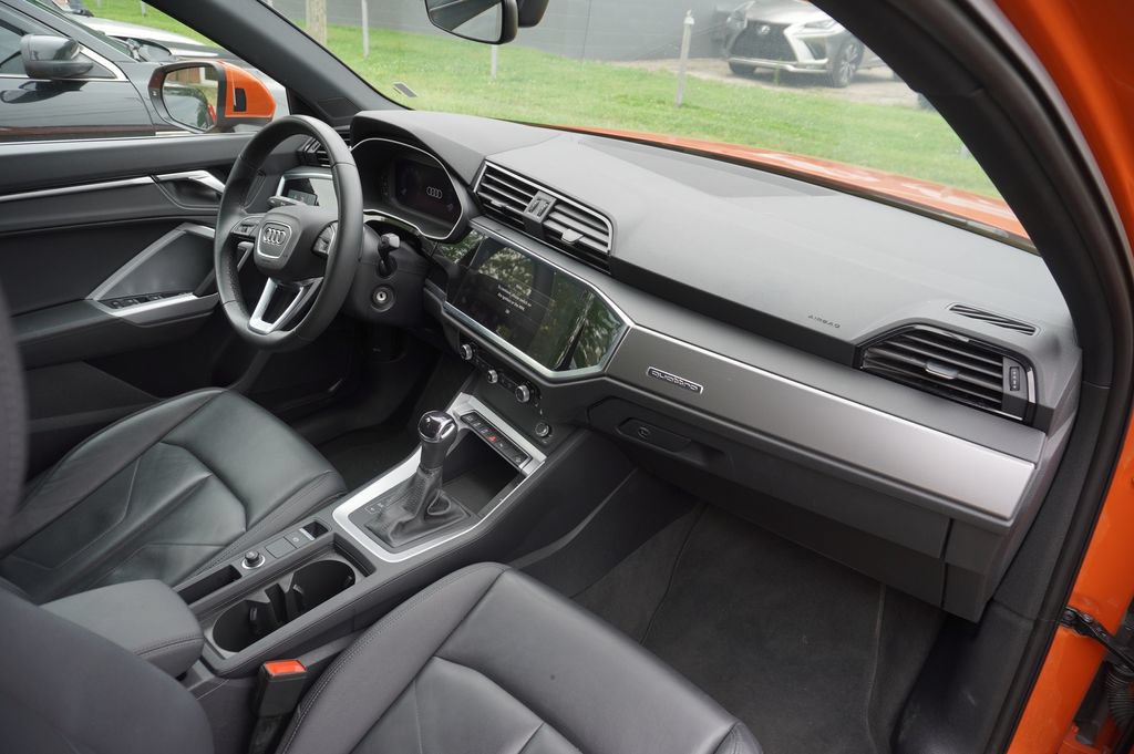 Used 2025 Audi Q3 2.0T Premium AWD/4WD image 8