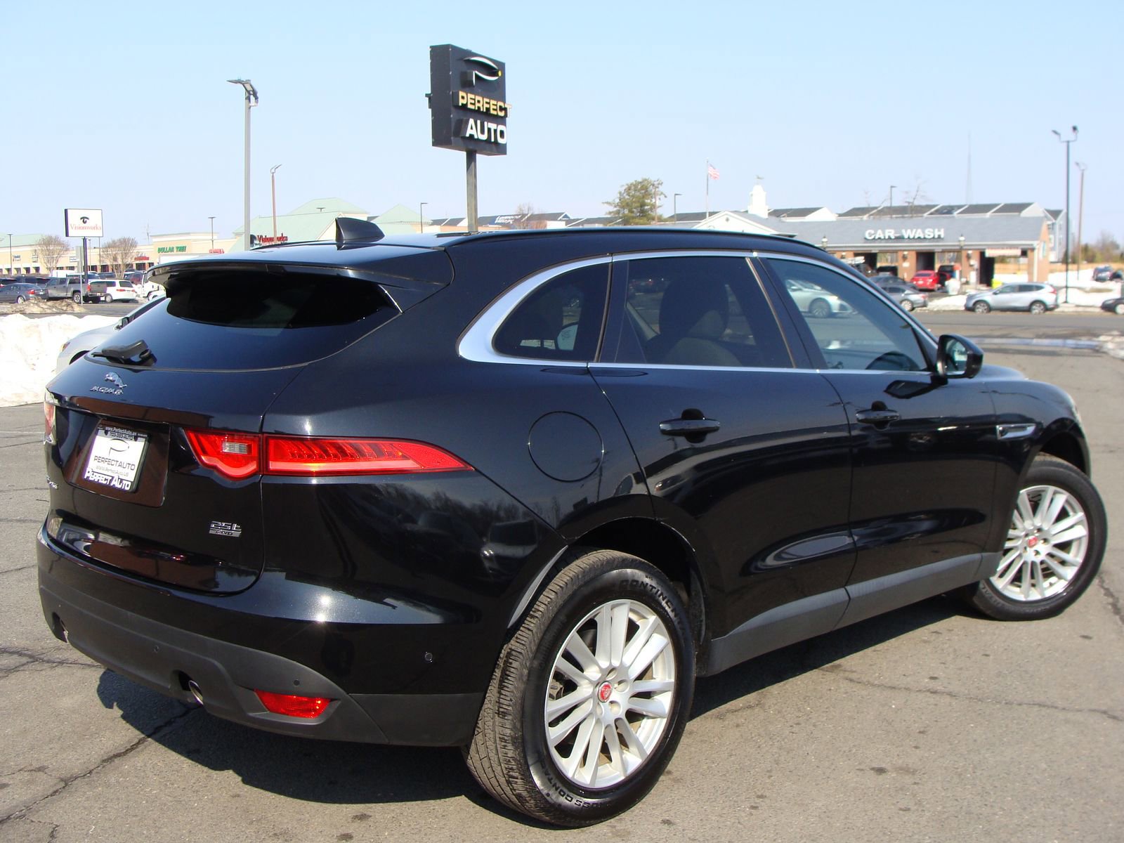 Used 2020 Jaguar F-PACE Prestige image 6