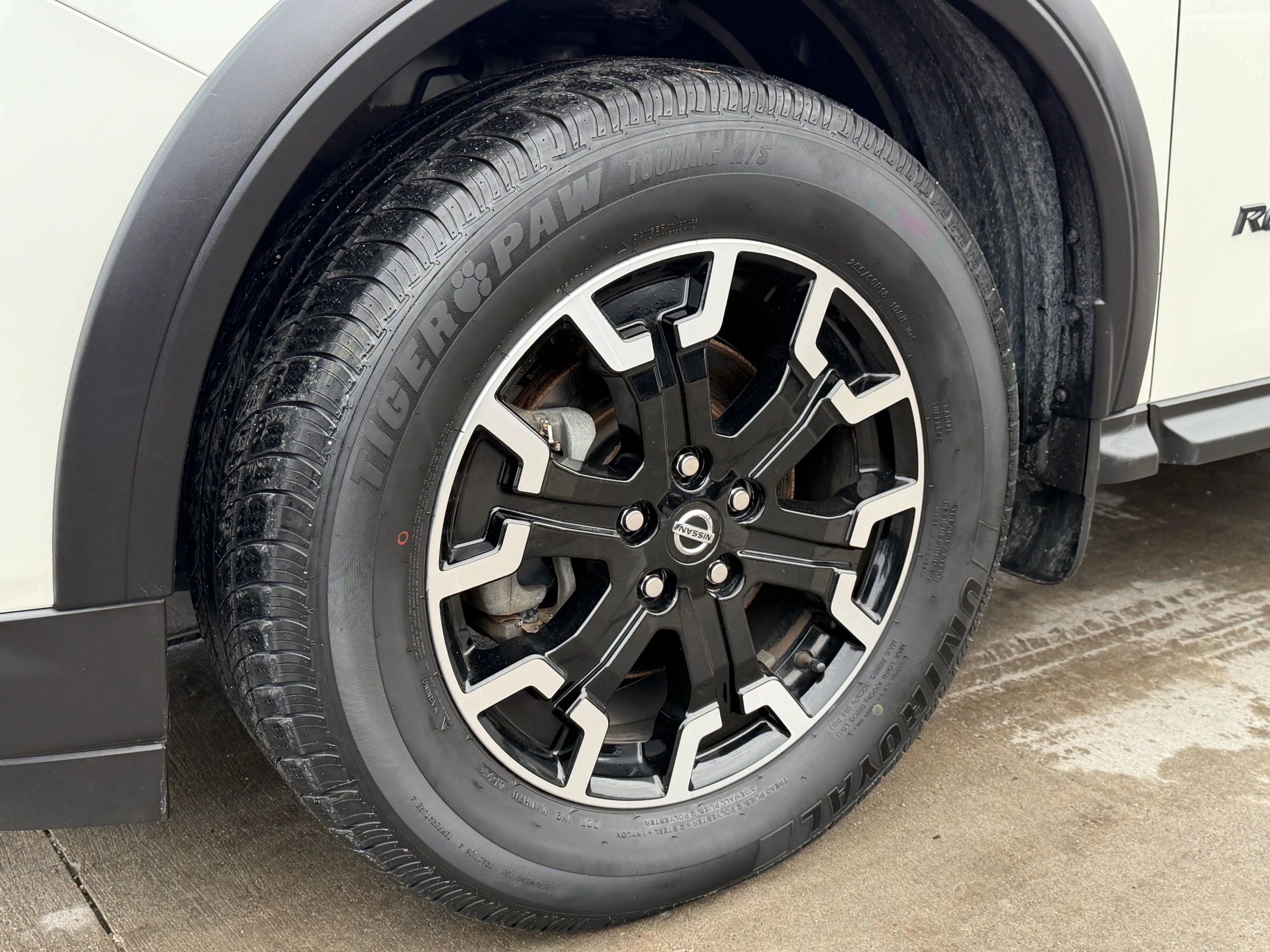 Used 2020 Nissan Pathfinder SL image 29