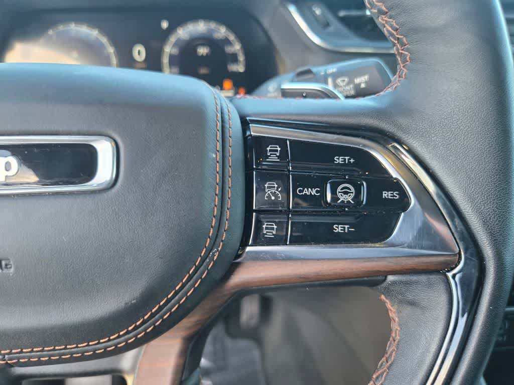 Used 2023 Jeep Grand Cherokee L Summit RWD image 20