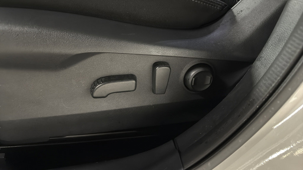 Certified 2024 Subaru Legacy Premium image 17