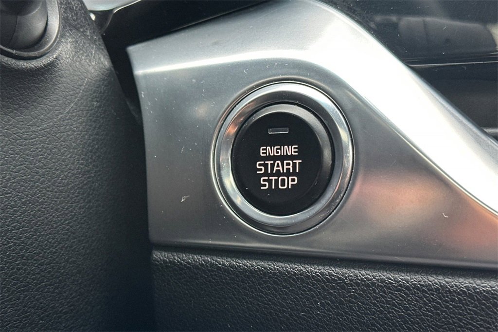 Used 2021 Kia Niro Touring image 26