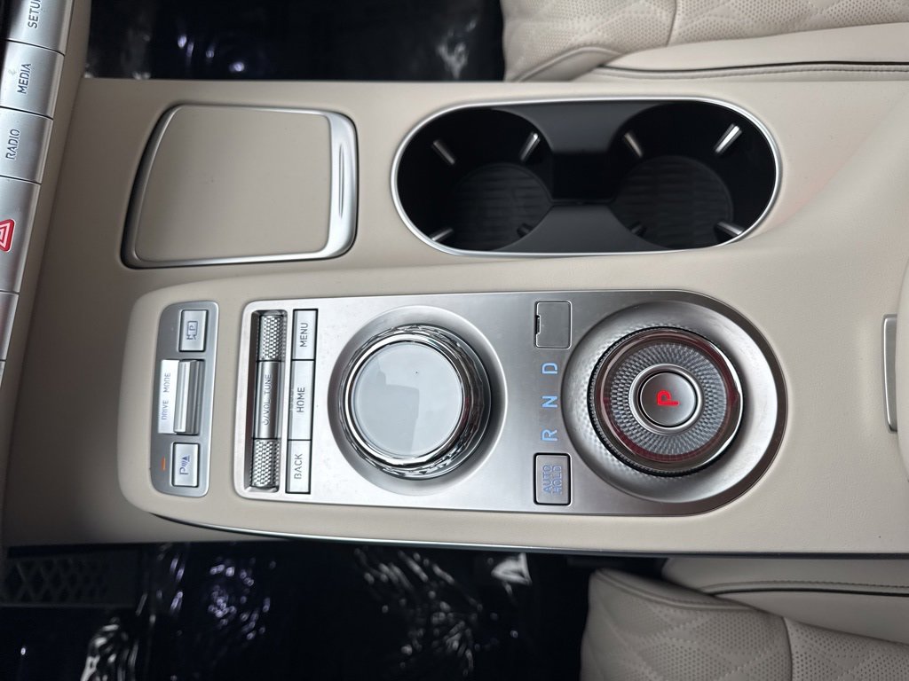 New 2025 Genesis GV70 3.5T Sport w/ Sport Prestige Package image 27