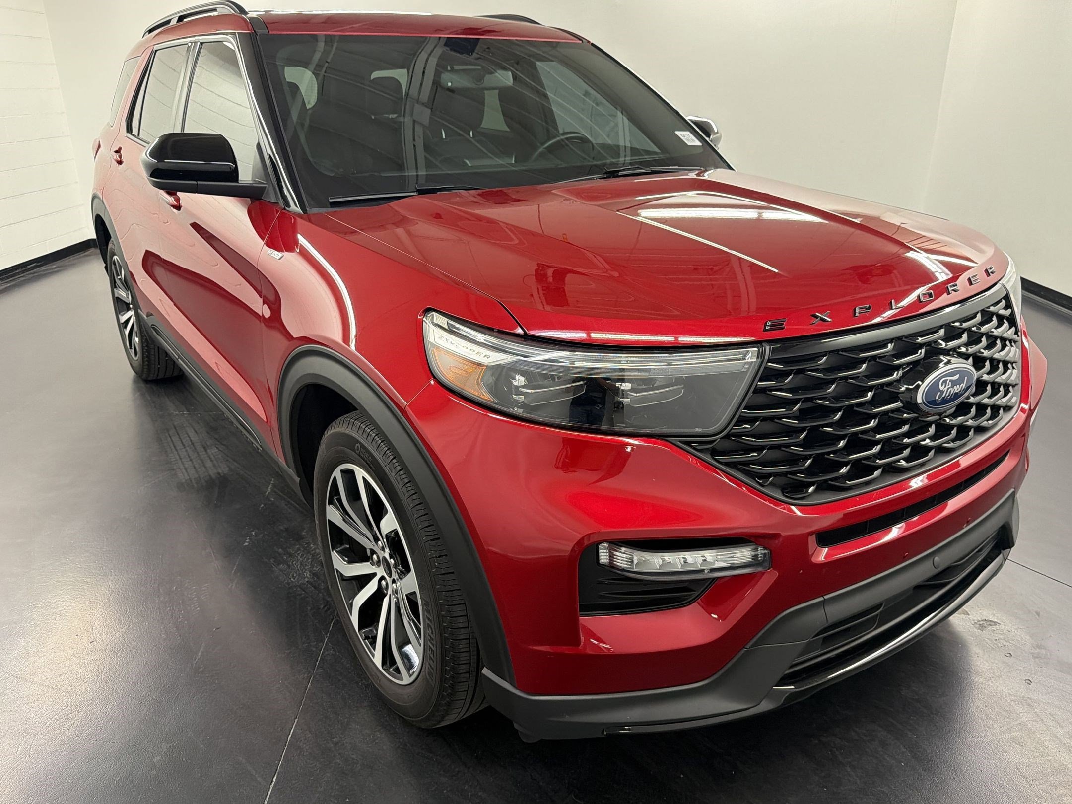 Used 2022 Ford Explorer ST-Line w/ Class IV Trailer Tow Package image 7