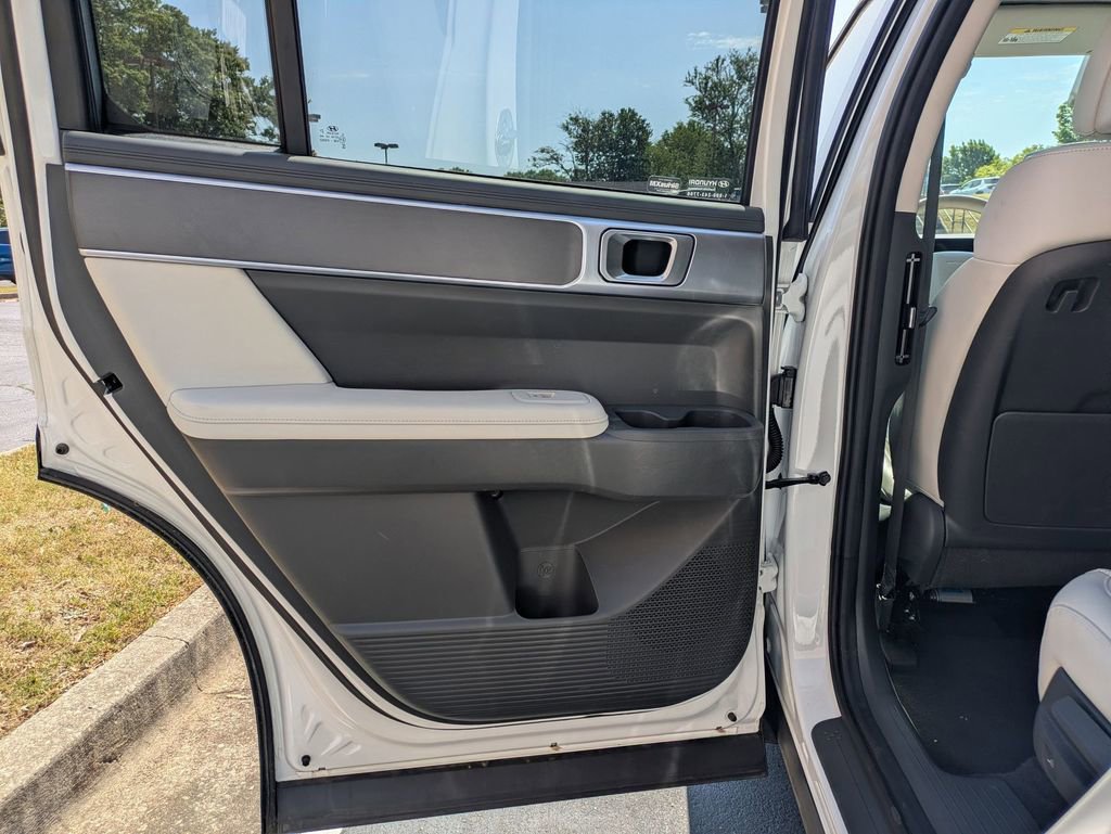 Used 2025 Hyundai Santa Fe SEL AWD/4WD image 25