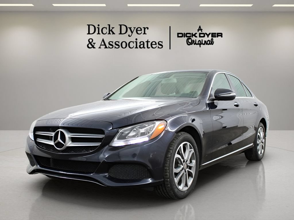 Used 2016 Mercedes-Benz C 300 4MATIC Sedan image 7