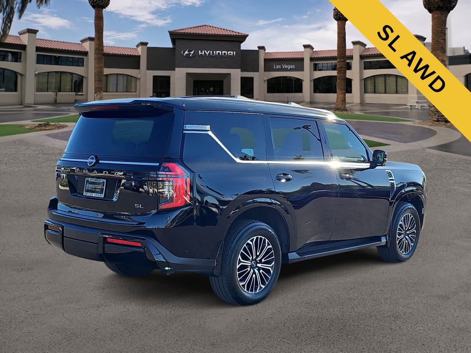 Used 2025 Nissan Armada SL AWD/4WD image 8
