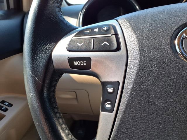 Used 2011 Toyota Highlander Limited AWD/4WD image 16