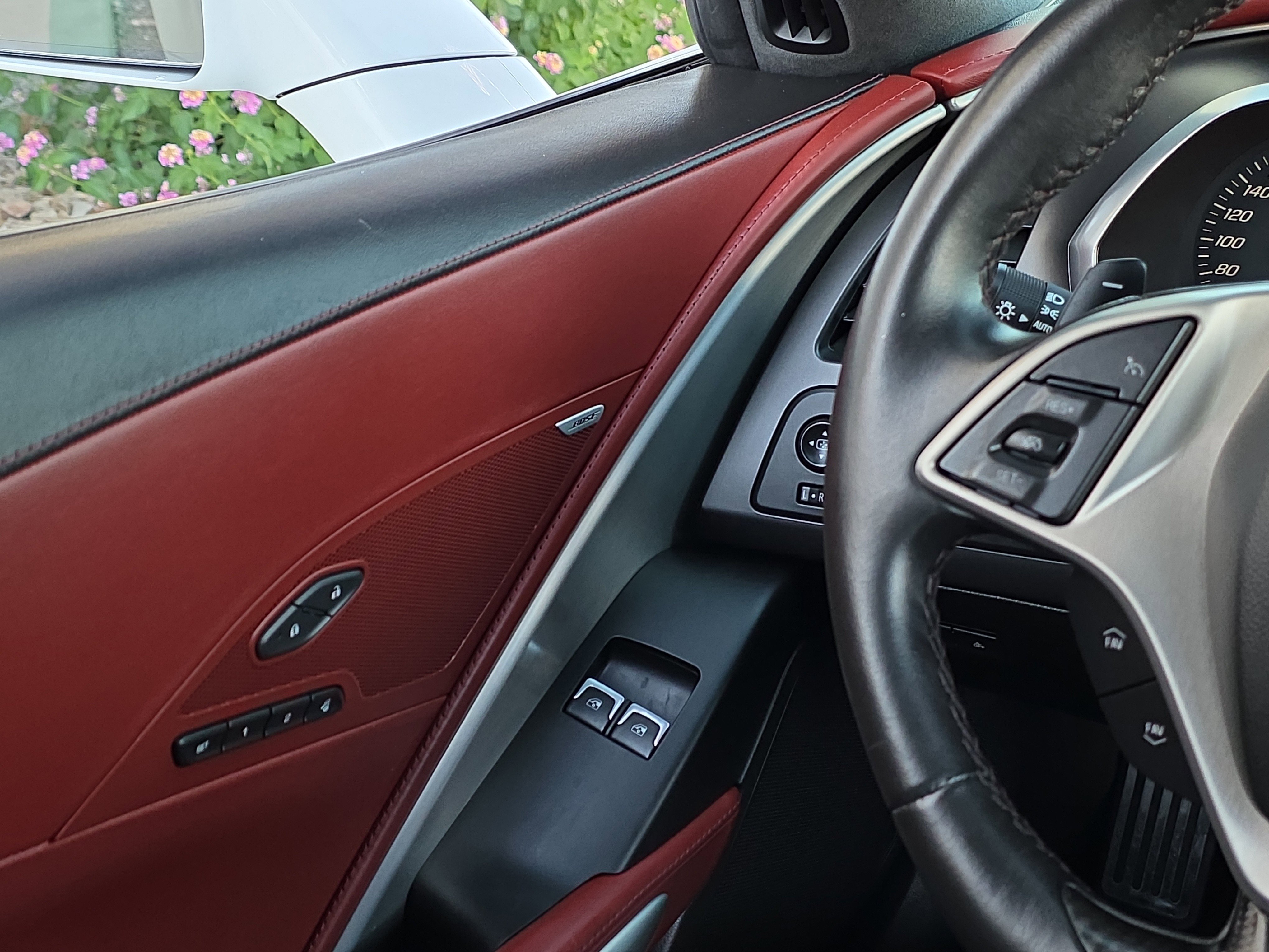 Used 2016 Chevrolet Corvette Z06 w/ 3LZ Preferred Equipment Group image 31