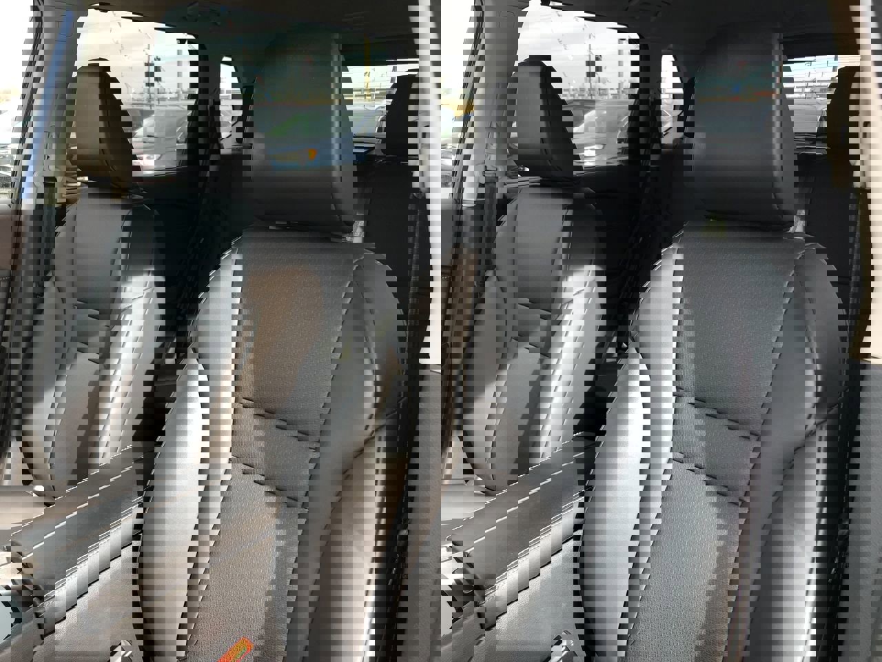 Used 2023 Nissan Rogue SV w/ SV Premium B Package image 14