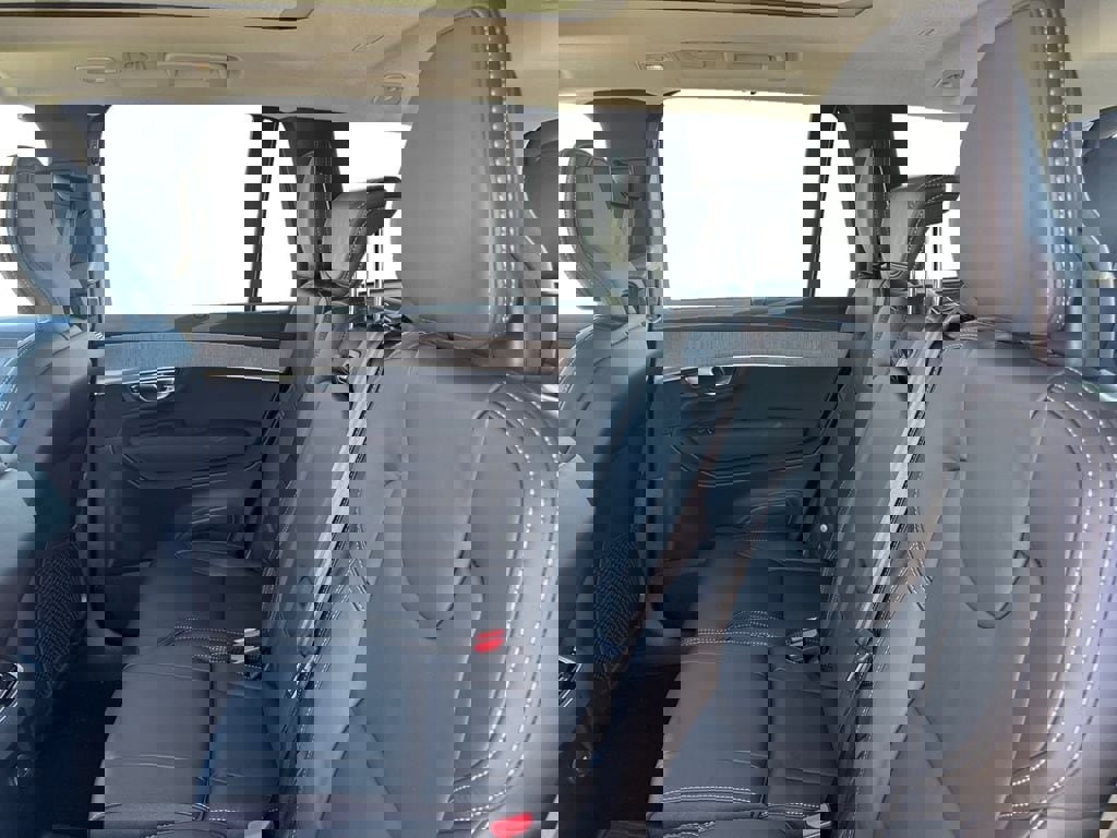 New 2026 Volvo XC90 T8 Ultra w/ Protection Package Premier image 26