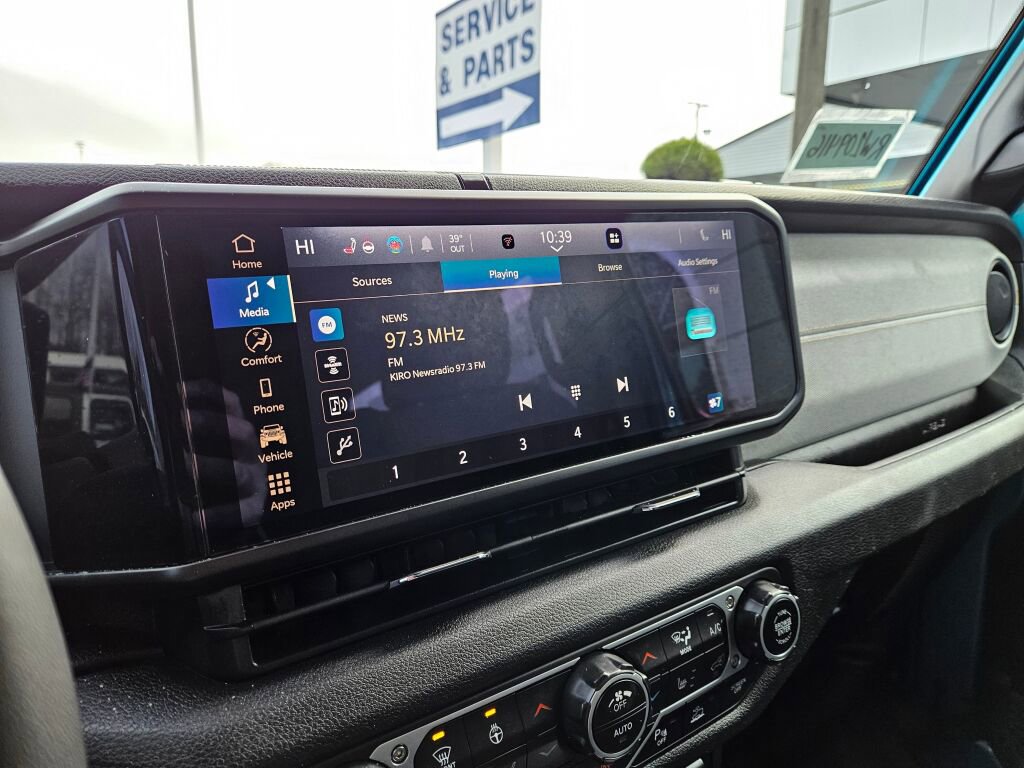 Used 2024 Jeep Wrangler Unlimited image 20