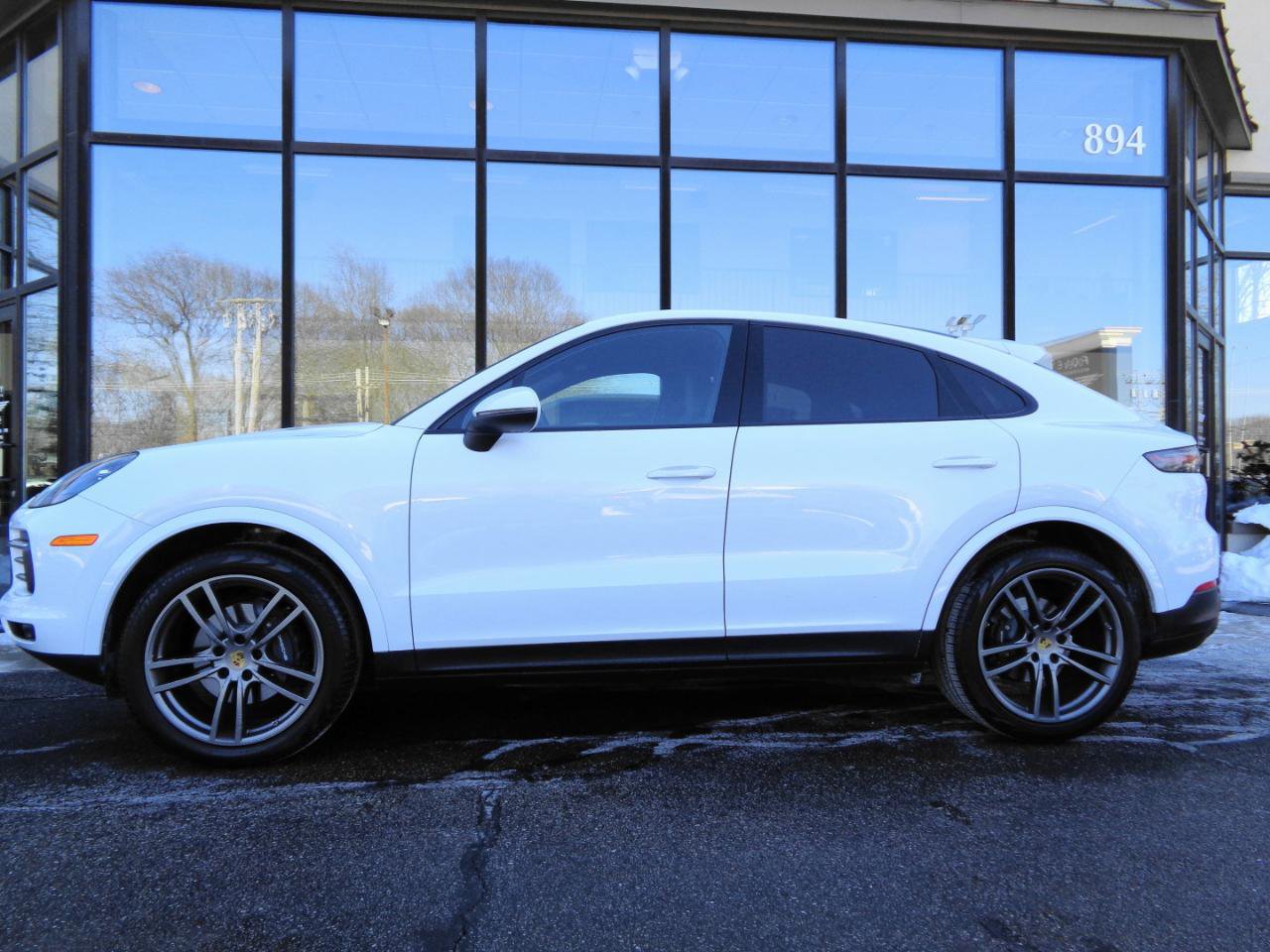 Used 2020 Porsche Cayenne Coupe AWD image 8