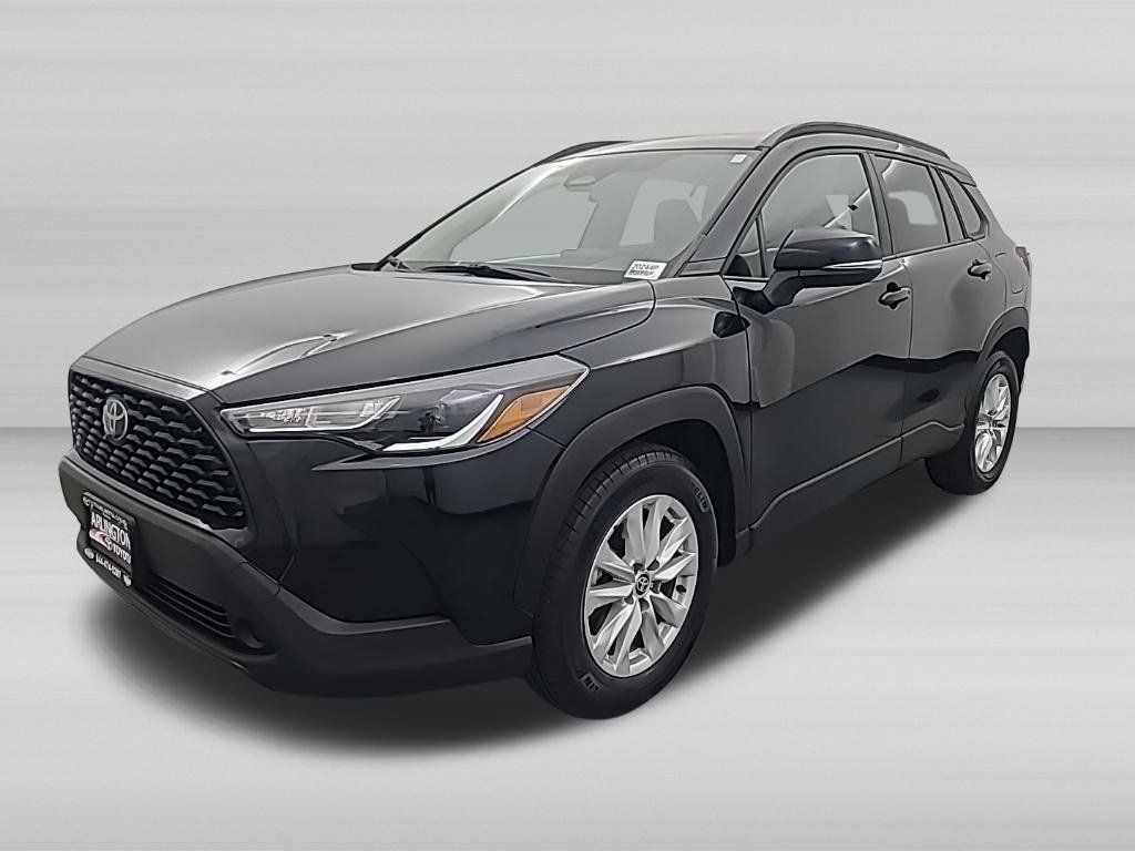 Used 2025 Toyota Corolla Cross LE FWD image 9