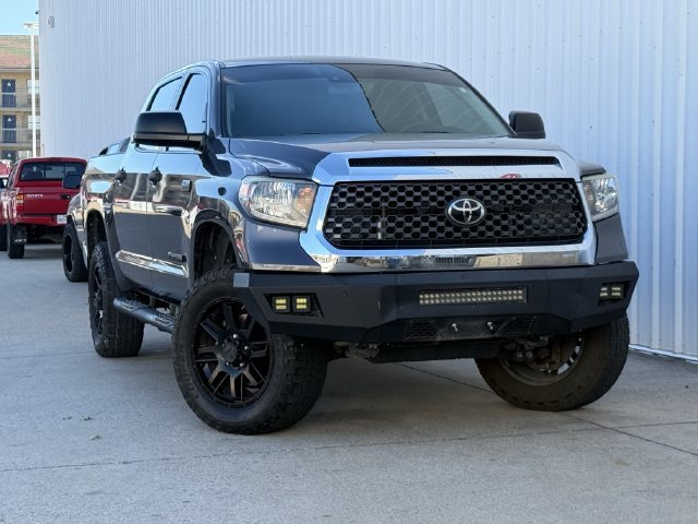 Used 2020 Toyota Tundra SR5 AWD/4WD image 2