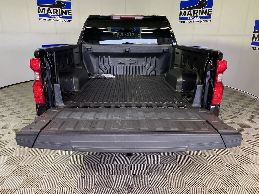 Used 2023 Chevrolet Silverado 1500 Custom AWD/4WD image 31