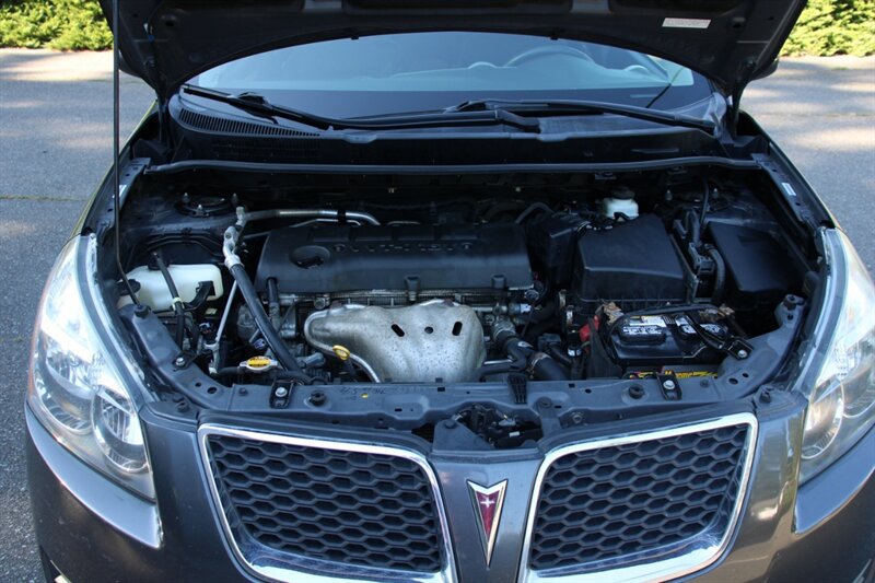 Used 2009 Pontiac Vibe AWD w/ Sun And Sound Package image 19