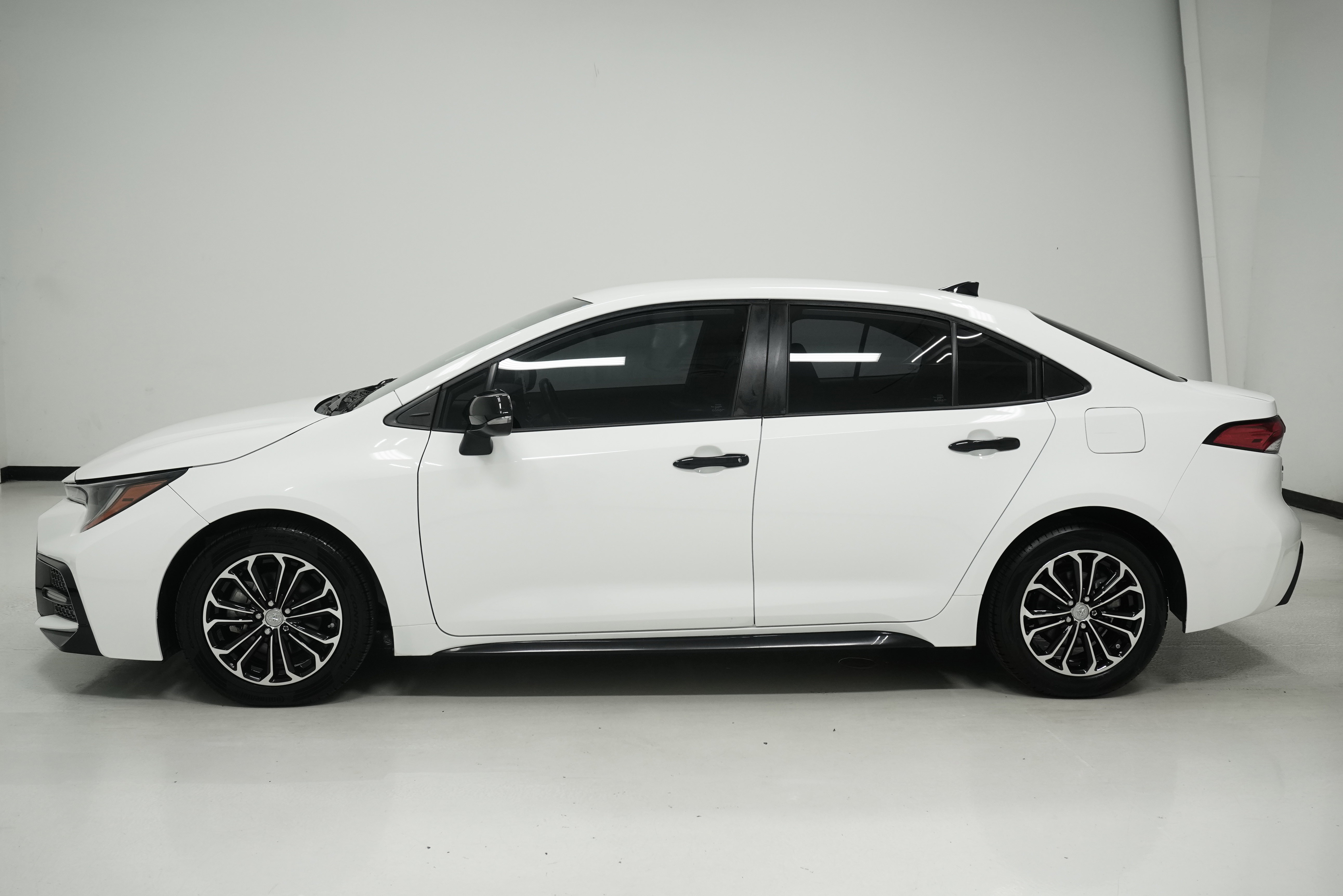 Used 2022 Toyota Corolla SE FWD image 7