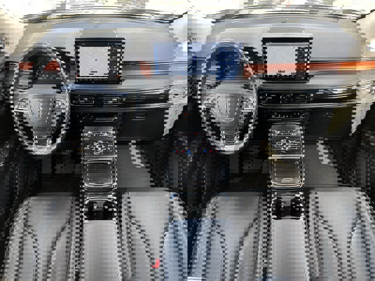 Used 2021 Lincoln Nautilus Reserve image 26