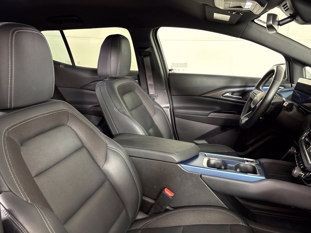 Used 2024 Chevrolet Equinox EV LT w/ LPO, Active Package FWD image 17