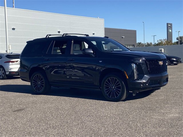 Used 2025 Cadillac Escalade Sport Platinum image 4