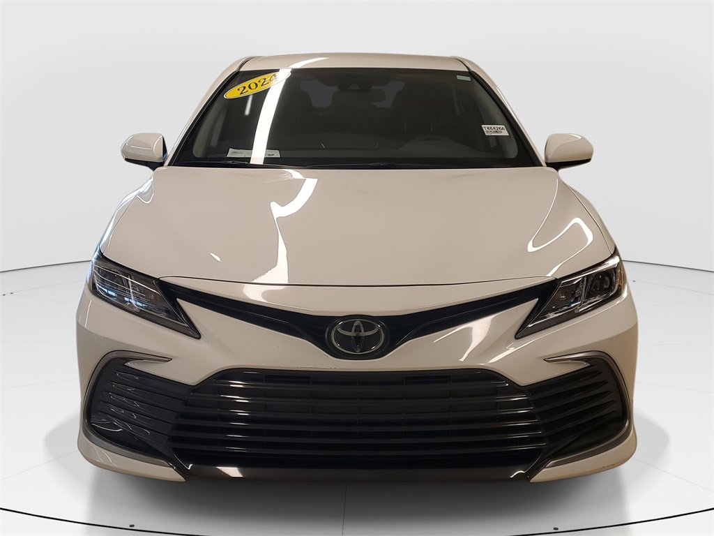 Used 2024 Toyota Camry LE image 3