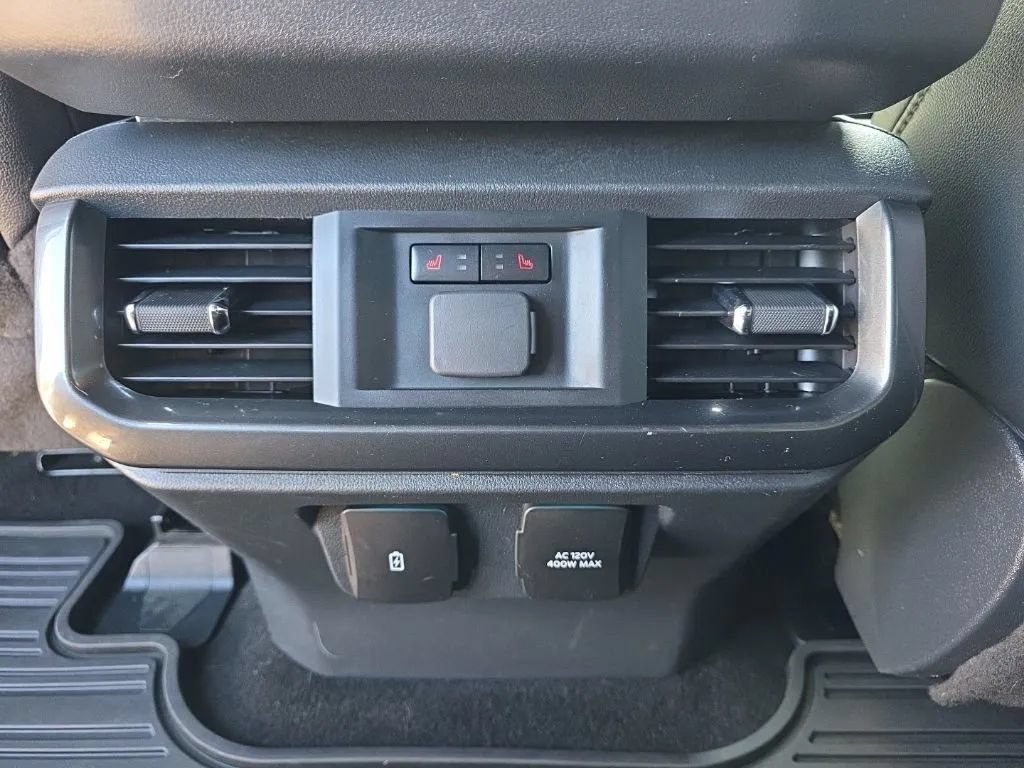 Used 2022 Ford F150 Lariat w/ Equipment Group 502A High AWD/4WD image 18