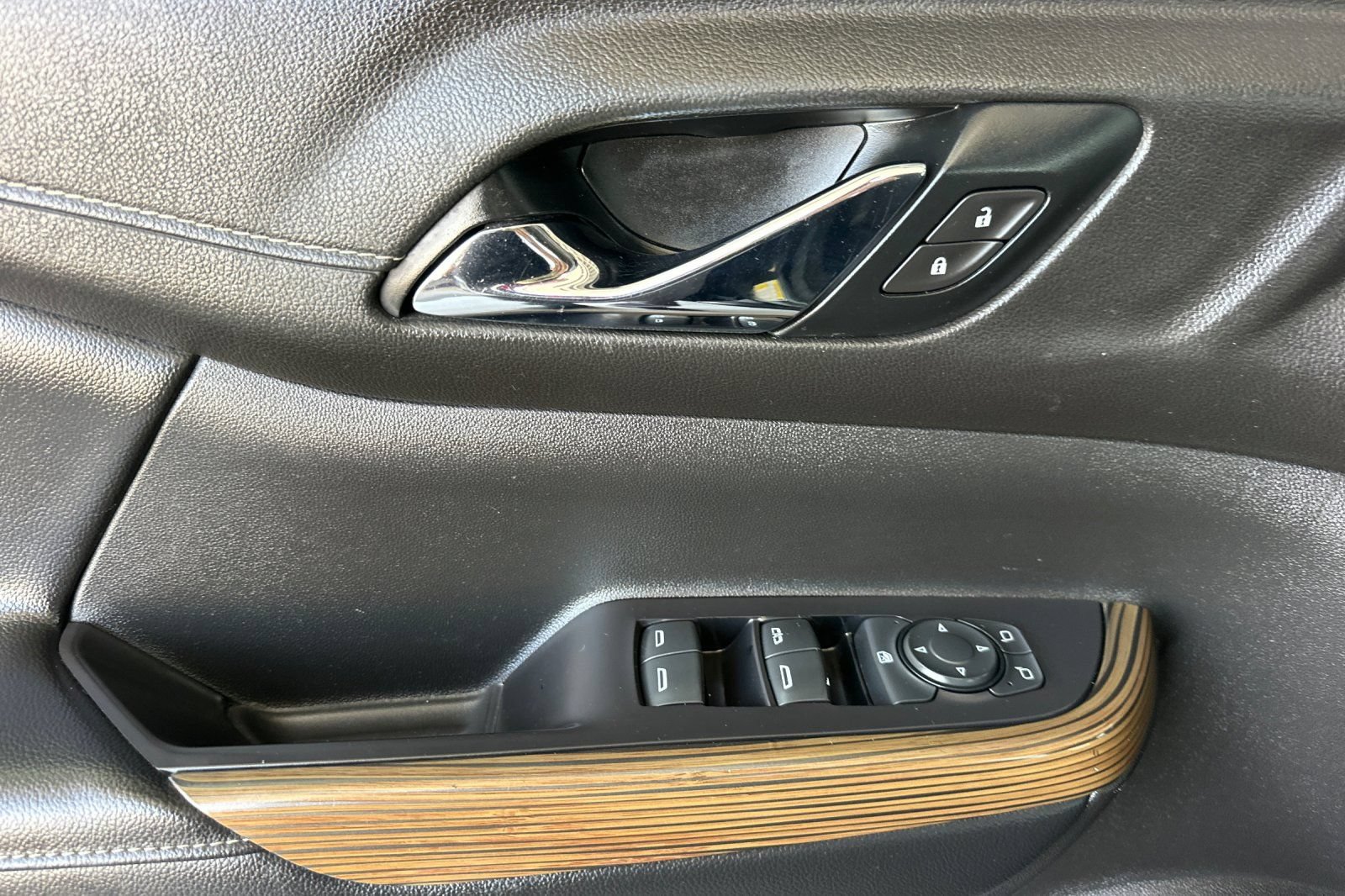Certified 2020 GMC Acadia SLE FWD image 11