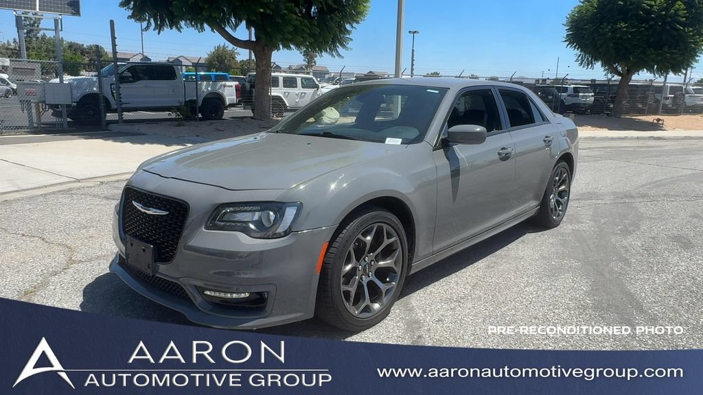 Used 2018 Chrysler 300 S w/ S Model Appearance Package RWD image 1
