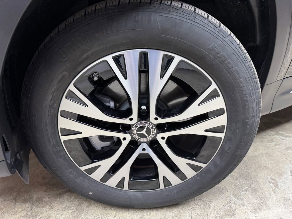 Used 2026 Mercedes-Benz GLB 250 4MATIC image 28