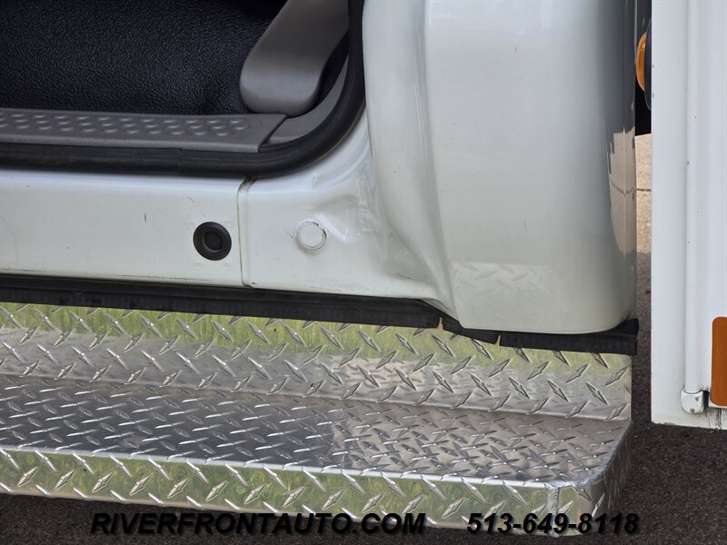 Used 2001 Ford F450 Lariat RWD image 27