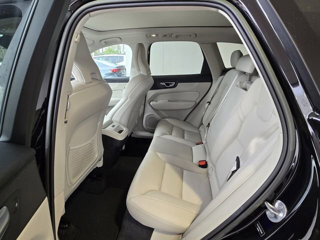 Certified 2023 Volvo XC60 B5 Core w/ Climate Package image 16