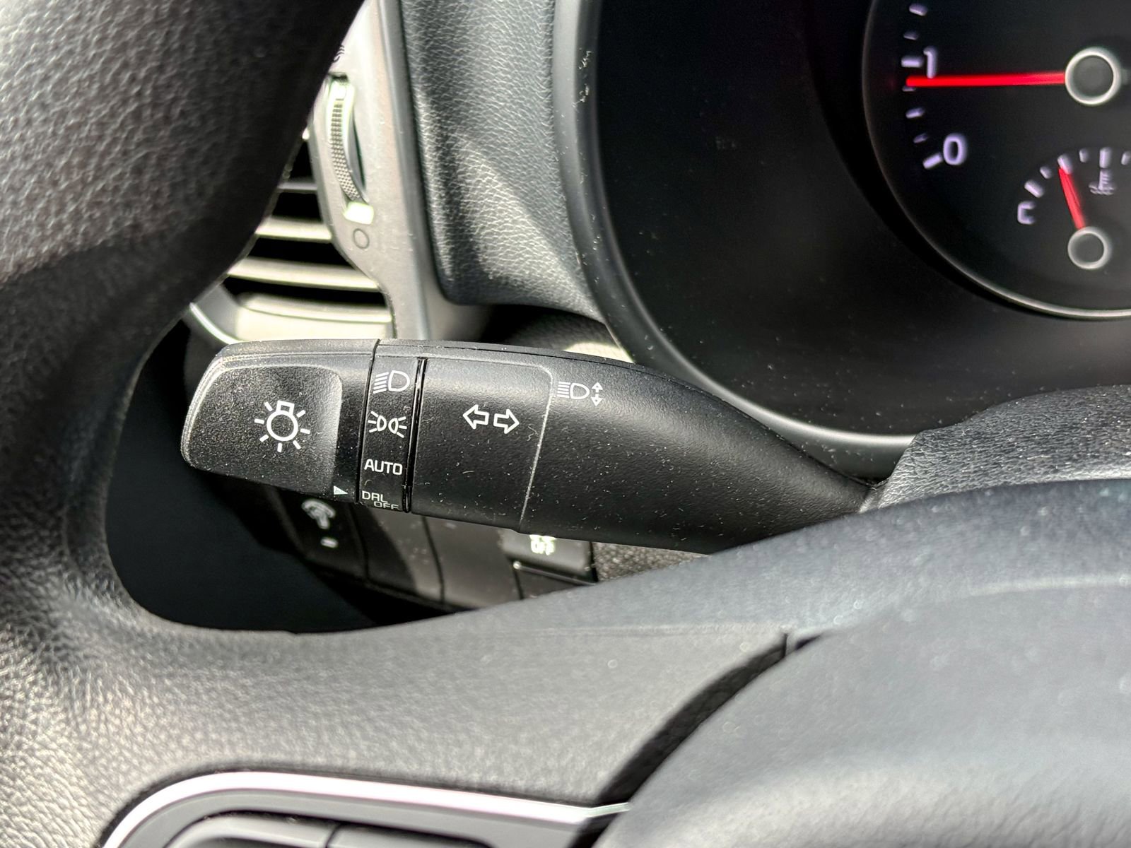 Used 2018 Kia Sportage LX FWD image 28