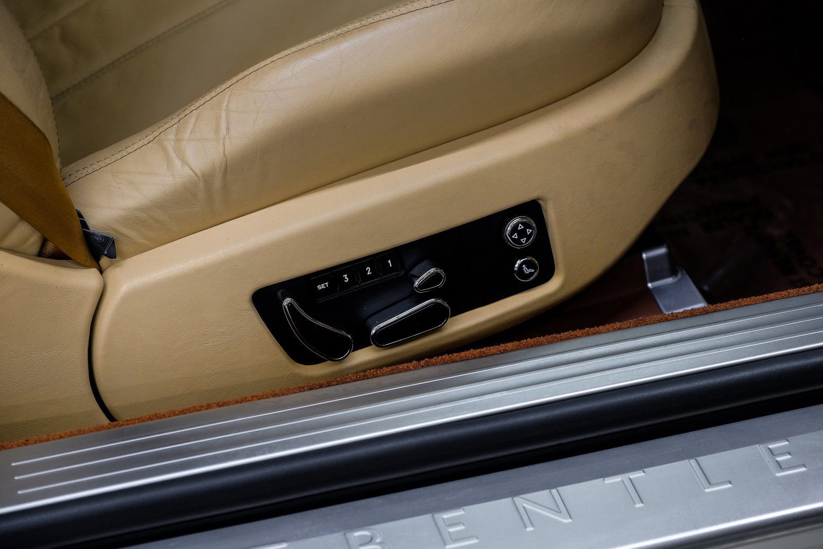 Used 2009 Bentley Continental GT image 48