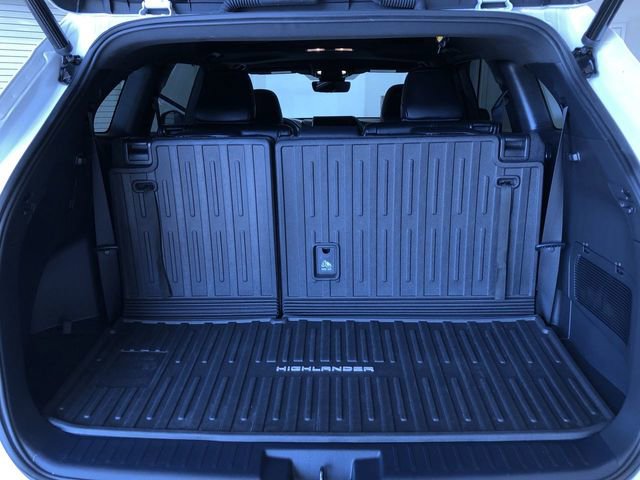 Used 2023 Toyota Highlander XSE image 34