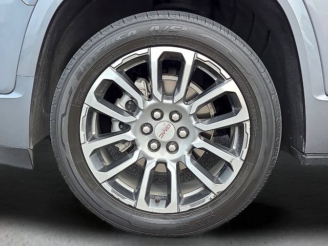 Used 2021 GMC Acadia Denali w/ Denali Technology Package FWD image 9