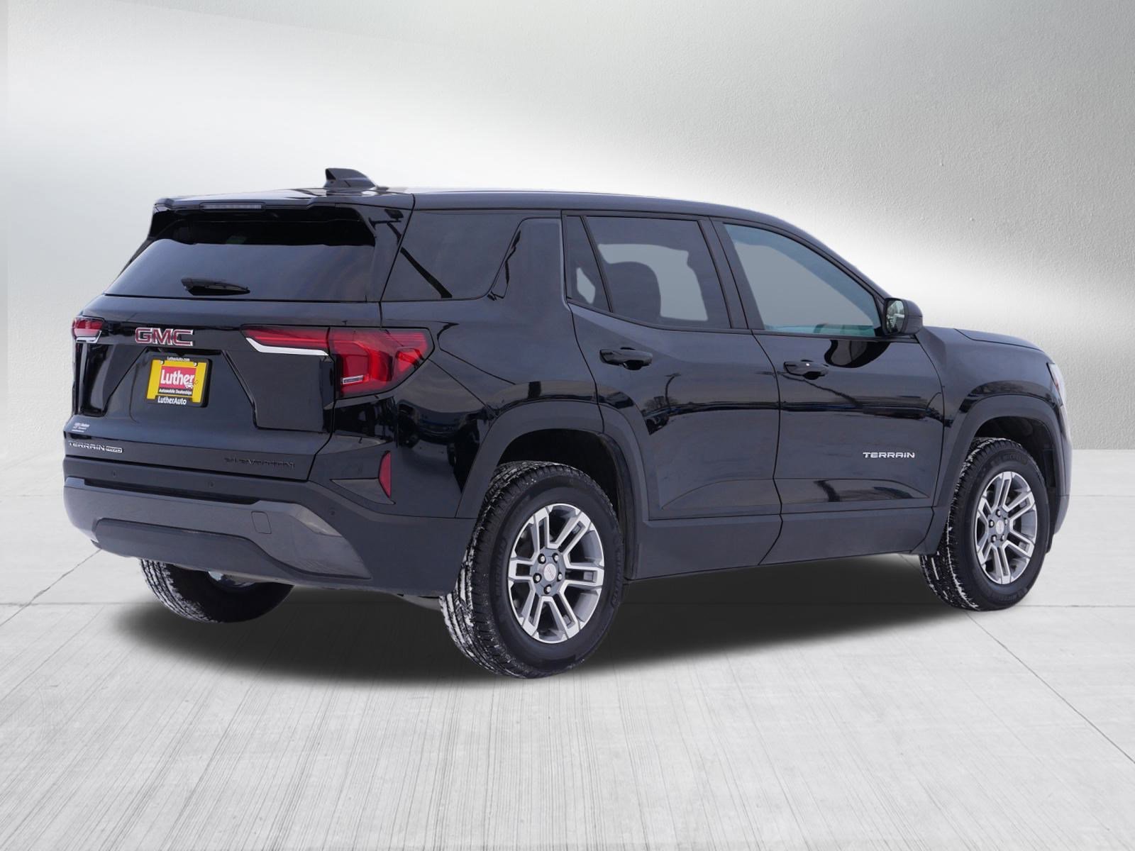 Used 2025 GMC Terrain Elevation image 7