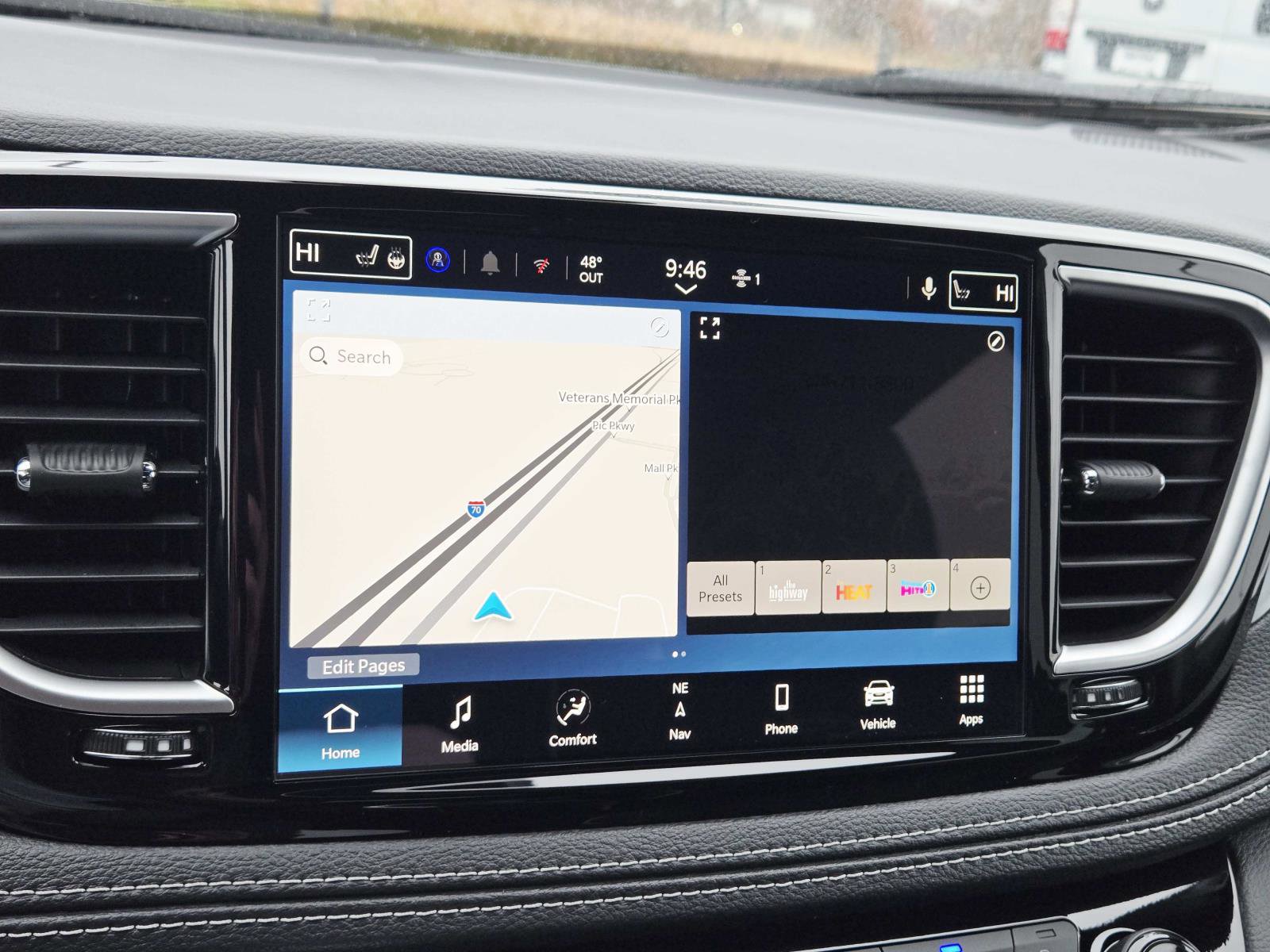 New 2026 Chrysler Pacifica Limited w/ S Appearance Package image 24