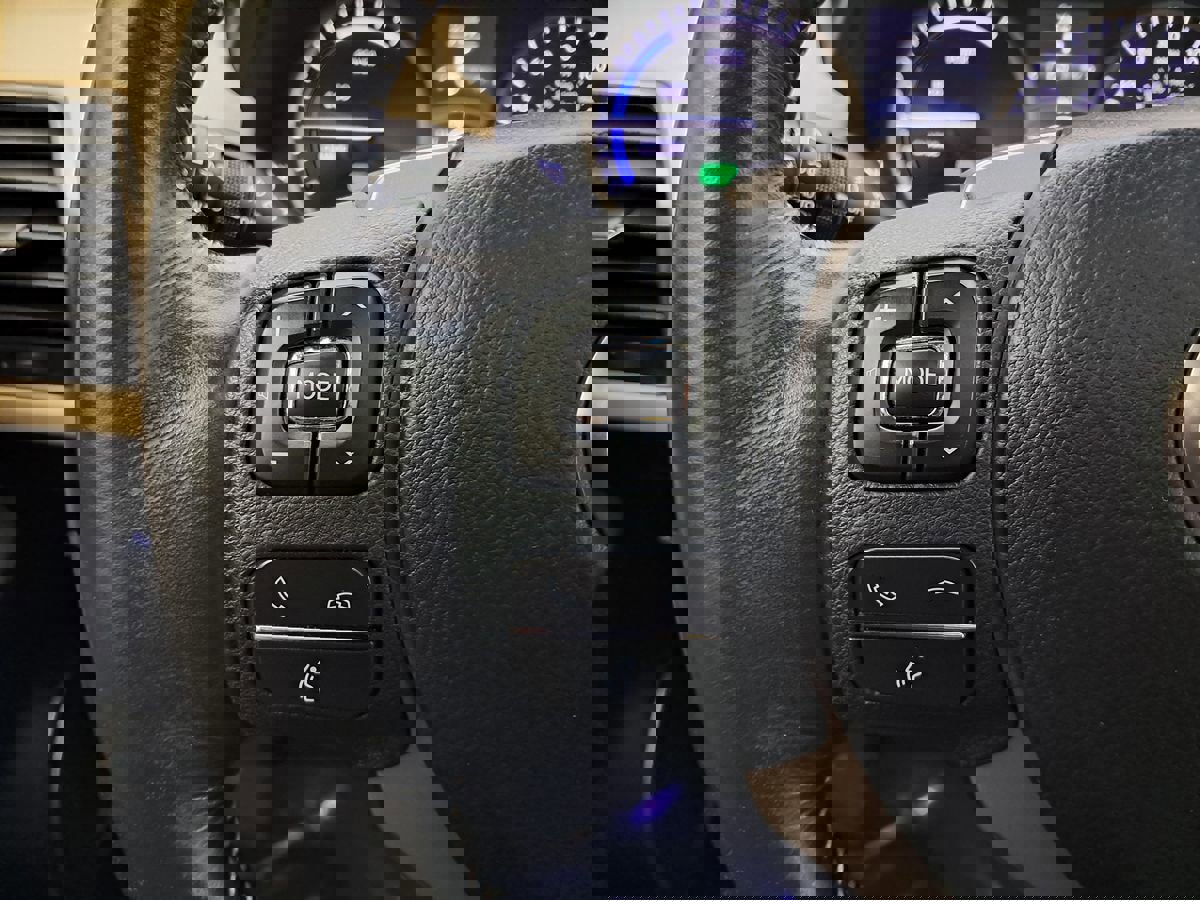 Used 2016 Lexus NX 300h AWD w/ Luxury Package image 15