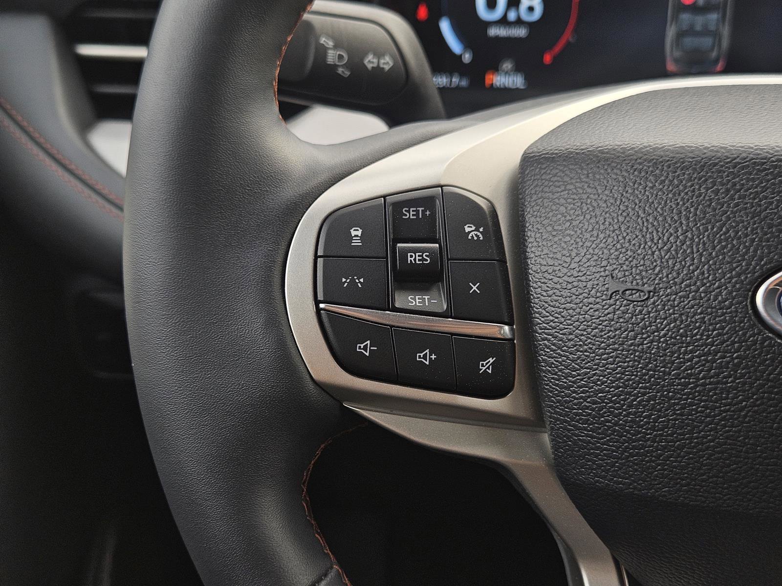 Used 2025 Ford Explorer Active image 15