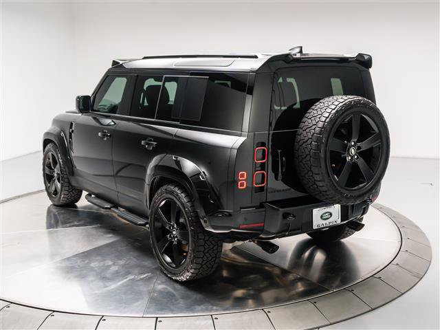 Used 2025 Land Rover Defender 110 S AWD/4WD image 29