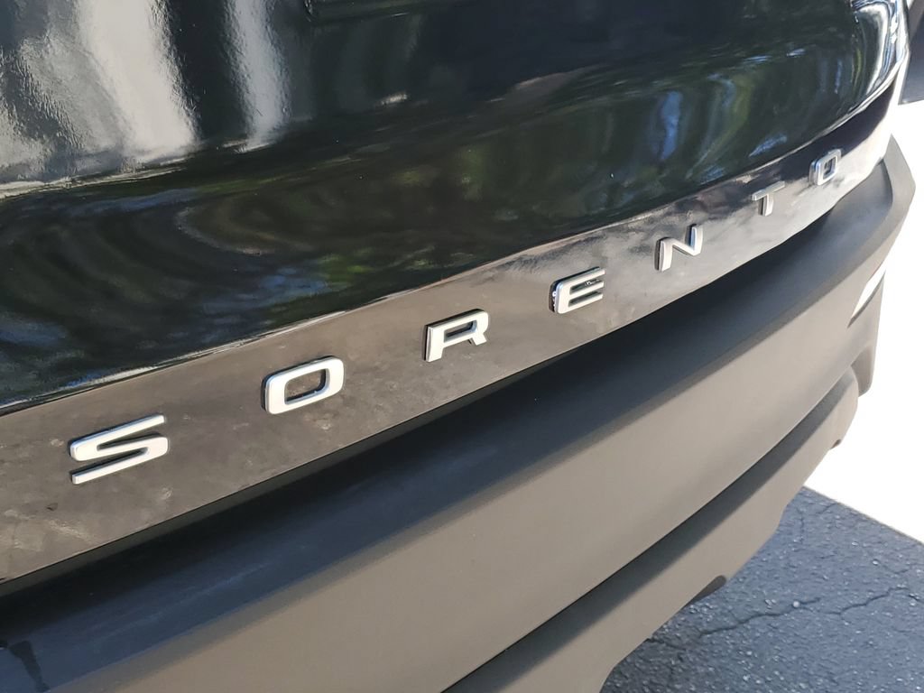 Used 2022 Kia Sorento LX FWD image 8