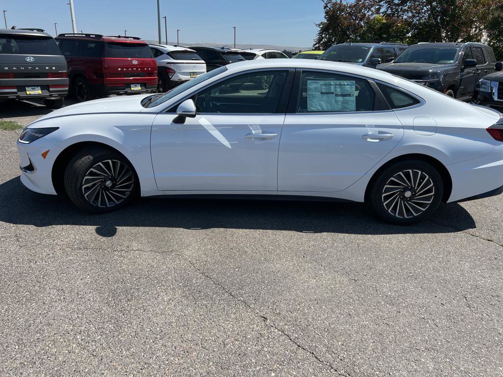 New 2023 Hyundai Sonata SEL image 3