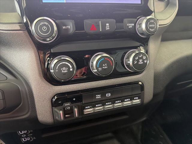 New 2026 RAM 3500 Tradesman w/ Chrome Appearance Group A AWD/4WD image 18
