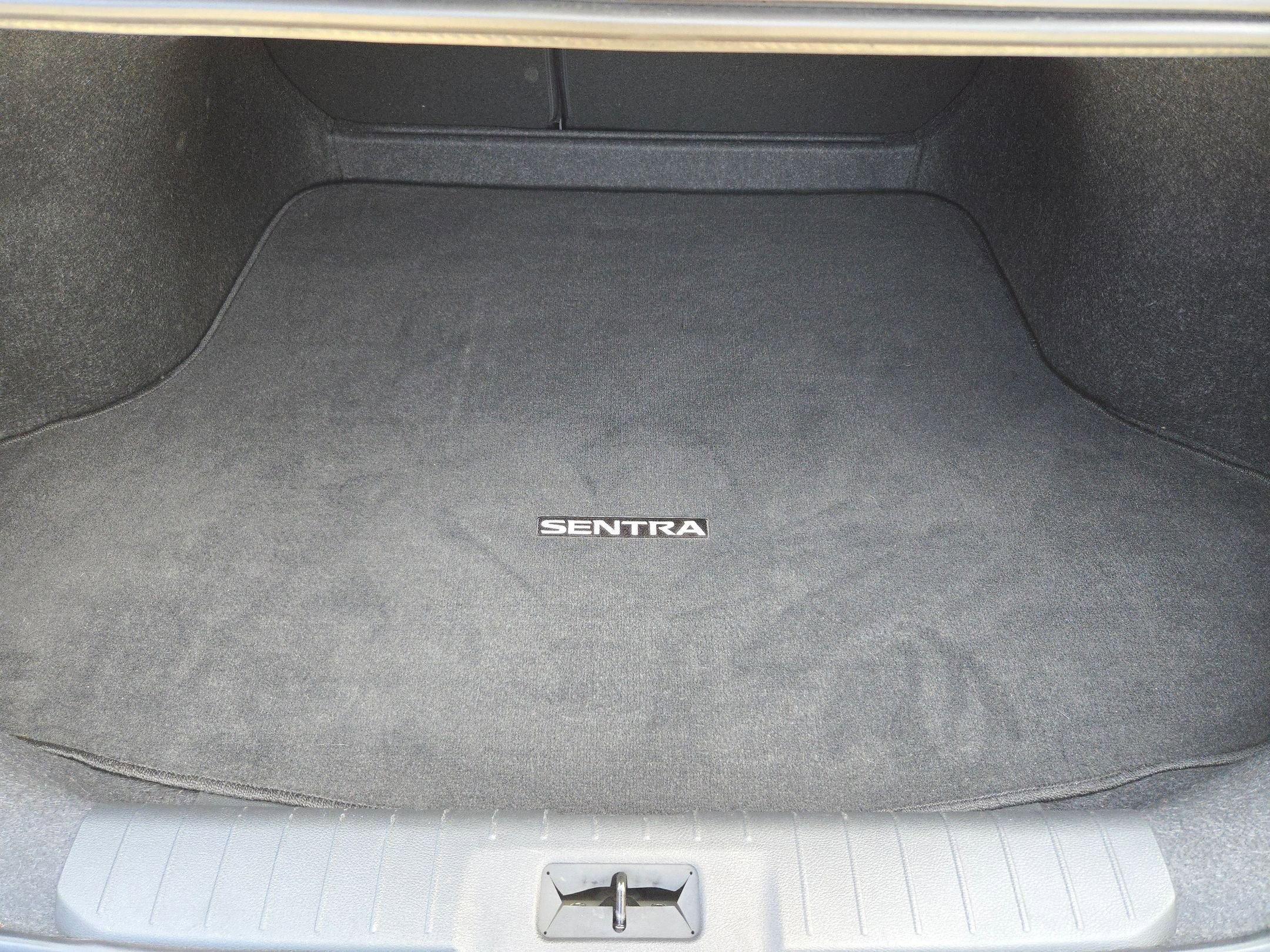 Certified 2024 Nissan Sentra SV FWD image 23