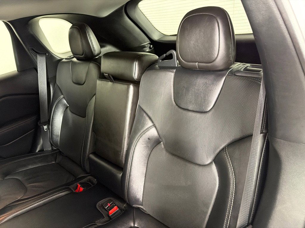 Used 2023 Jeep Cherokee Altitude Lux image 20